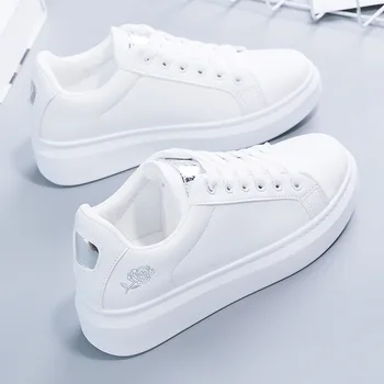 2023 Дамски ежедневни обувки, трендови ежедневни маратонки, летни модни бели дишащи обувки дантела с бродерия във формата на цвете, Zapatos Mujer