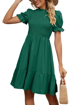 Жена однотонное рокля средна дължина с къс ръкав и кръгло деколте